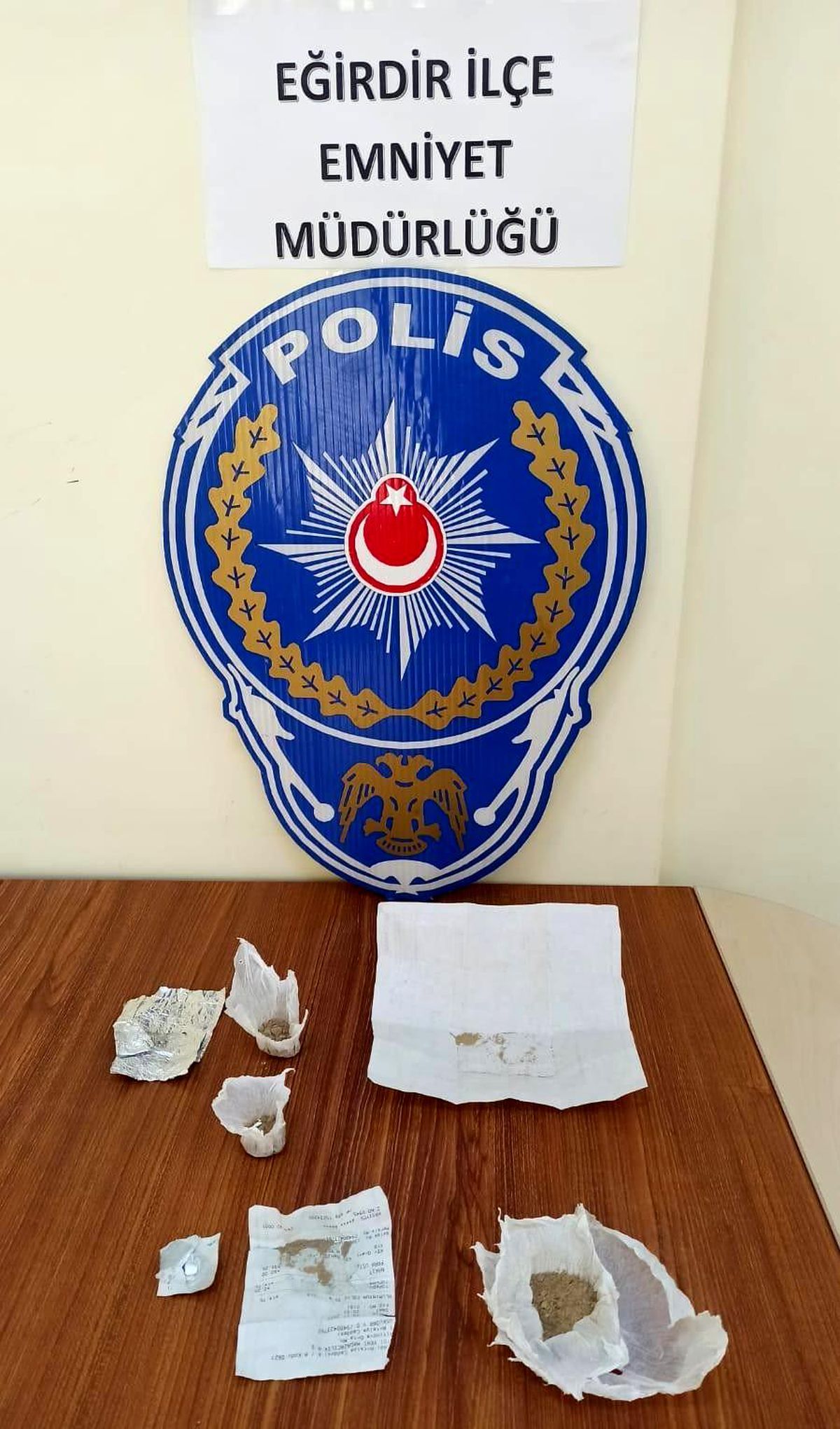 Şüphe üzerine durdurulan araçtan uyuşturucu çıktı