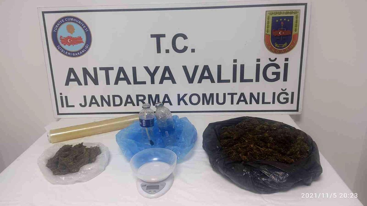 Alanya\'da uyuşturucu operasyonu: 3 gözaltı