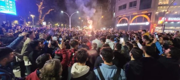 Beşiktaş galibiyeti sonrası Trabzon'da coşkulu kutlama