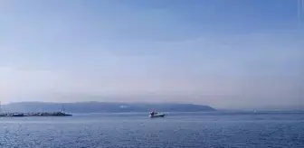 Çanakkale Boğazı yoğun sis nedeniyle gemi trafiğine kapatıldı (2)