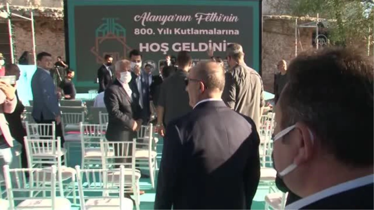 Son dakika haberleri: Bakan Çavuşoğlu, Alanya\'nın fethinin 800. yıl kutlamaları programına katıldı