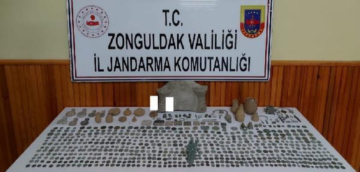 864 parça tarihi eser ile yakalandılar