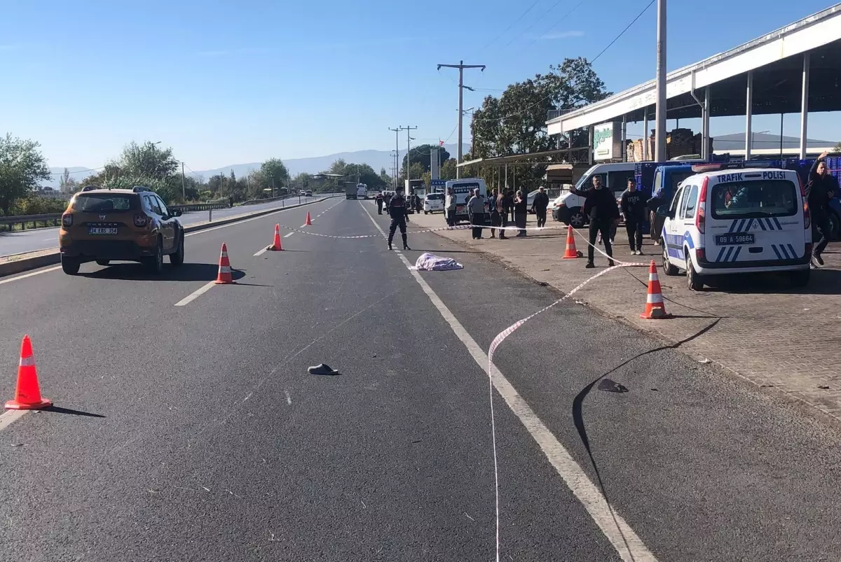 Aydın\'da motosikletin çarptığı yaşlı kadın öldü, sürücü yaralandı