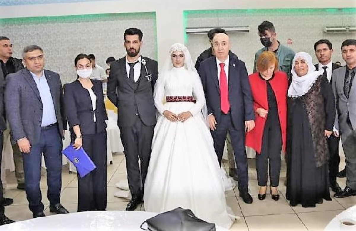 Son dakika haber! Cumhurbaşkanı Başdanışmanı Aslan, Diyarbakır\'da şehit kızının düğününe katıldı