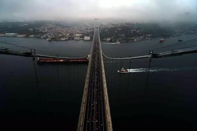 Boğaz'da şölen! İstanbul Maratonu'nda çok renkli görüntüler ortaya çıktı