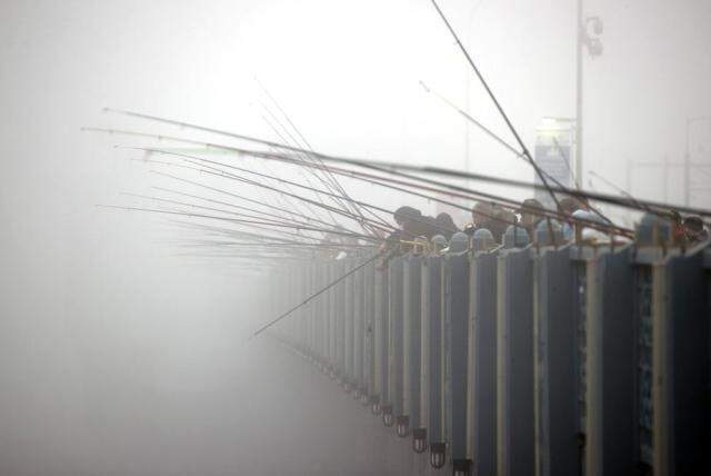 Meteoroloji tarih verip uyardı! Yoğun sis İstanbul'u esir almaya devam edecek