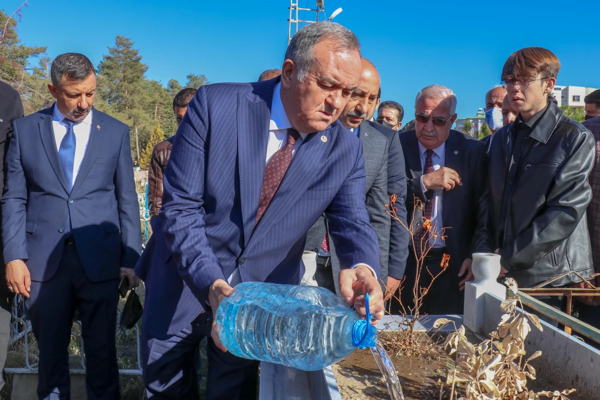 MHP Grup Başkanvekili Akçay\'ın Van teması