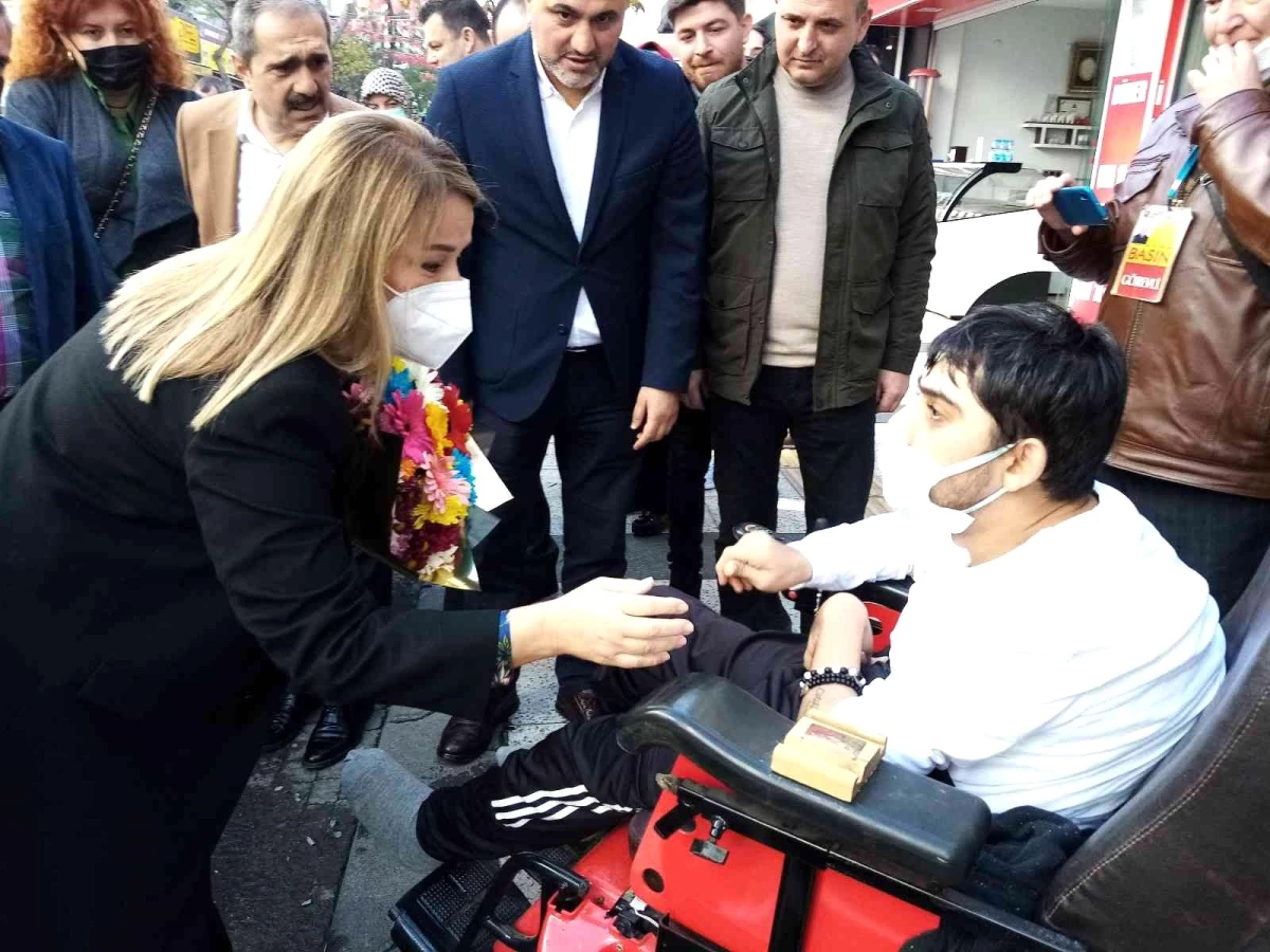 Ak Parti Balıkesir Milletvekili Mutlu Aydemir\' den Bandırma ziyareti.