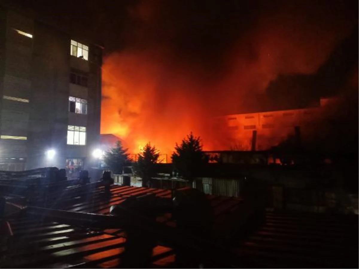 Son dakika haberi | Avcılar\'da iplik fabrikasında yangın