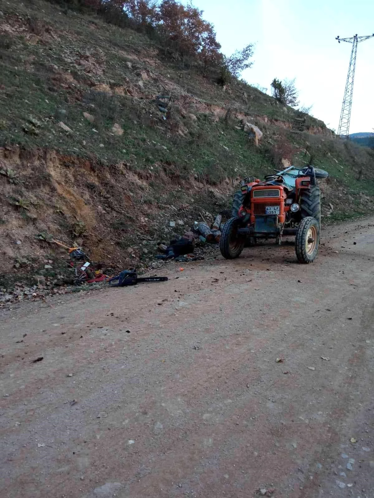 Son dakika haberleri | Gediz\'de trafik kazası: 1 ölü