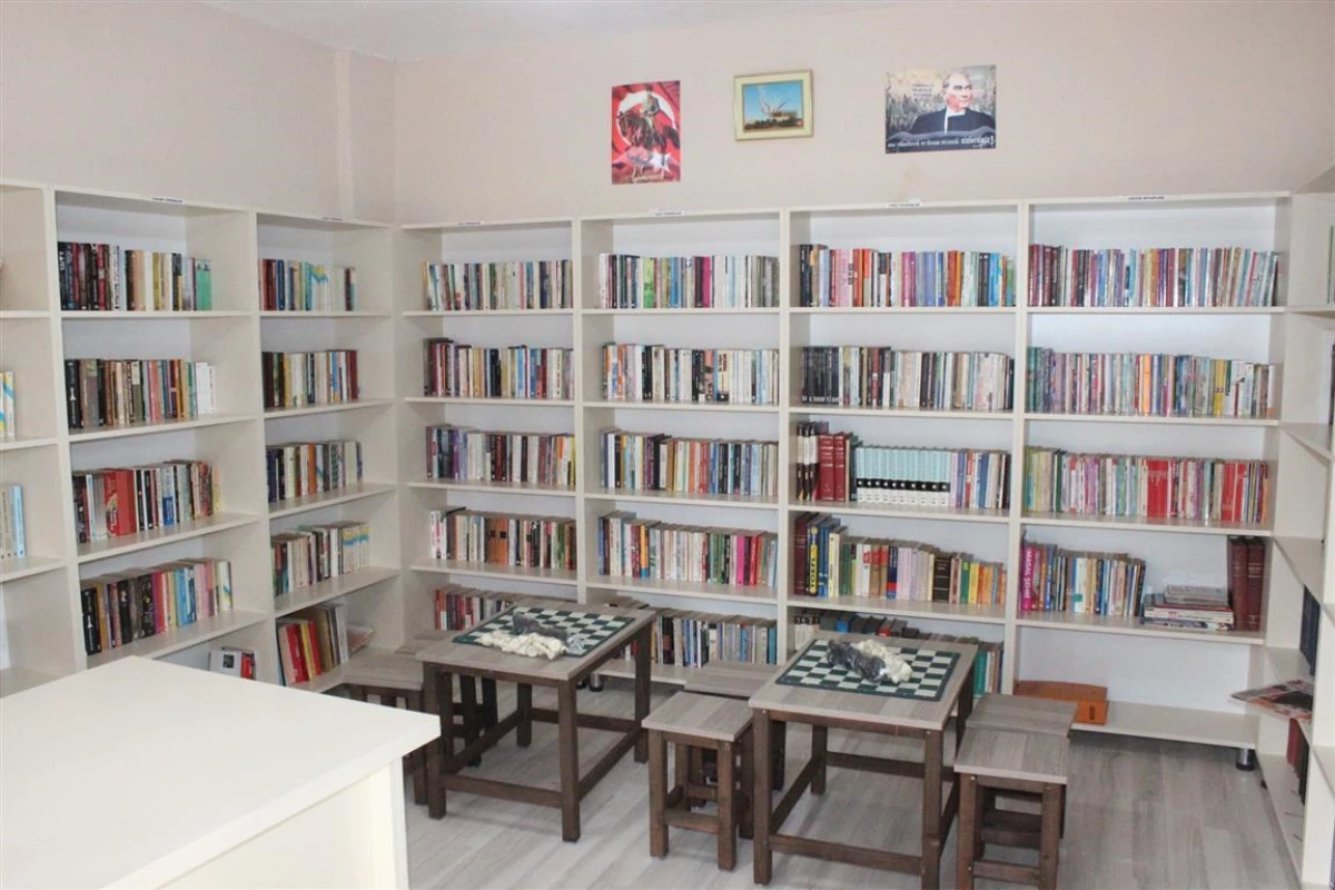 İzmirli gazeteci oğlunun adını yaşatmak için 13\'üncü kütüphaneyi kurdu