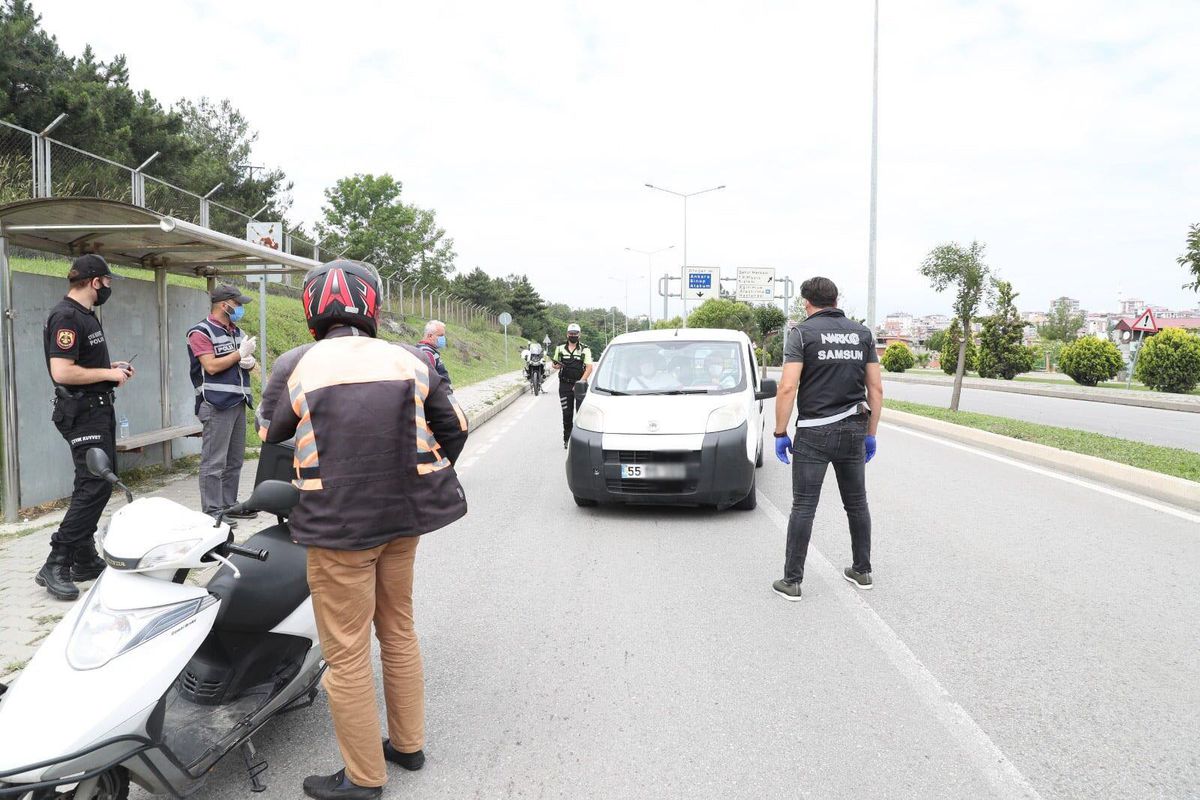 Samsun\'da Kovid-19 karantinasını ihlal eden 13 kişiye işlem yapıldı