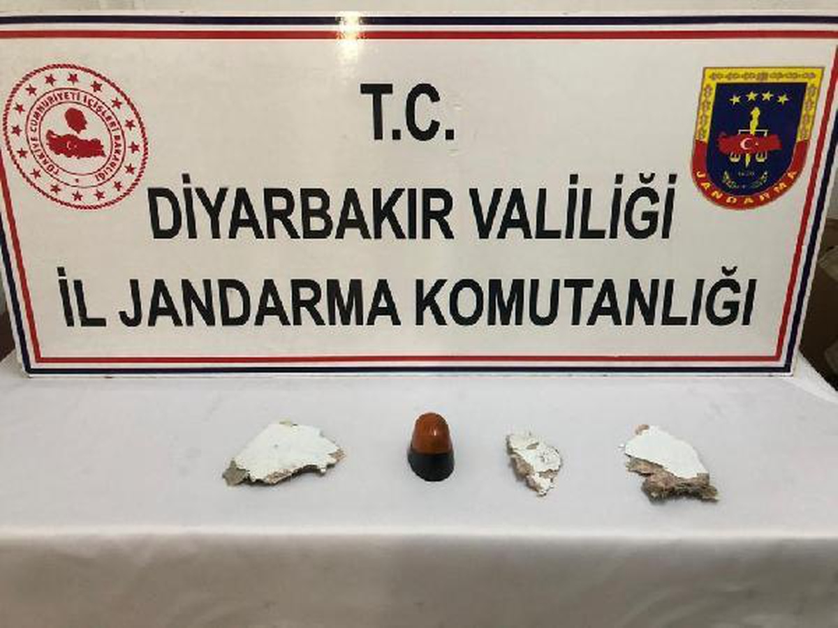 Yayaya çarpıp kaçan sürücü kırık far ve tampon parçalarından yakalandı