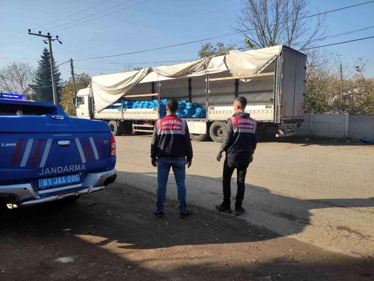 26 ton kaçak kömür ele geçirildi
