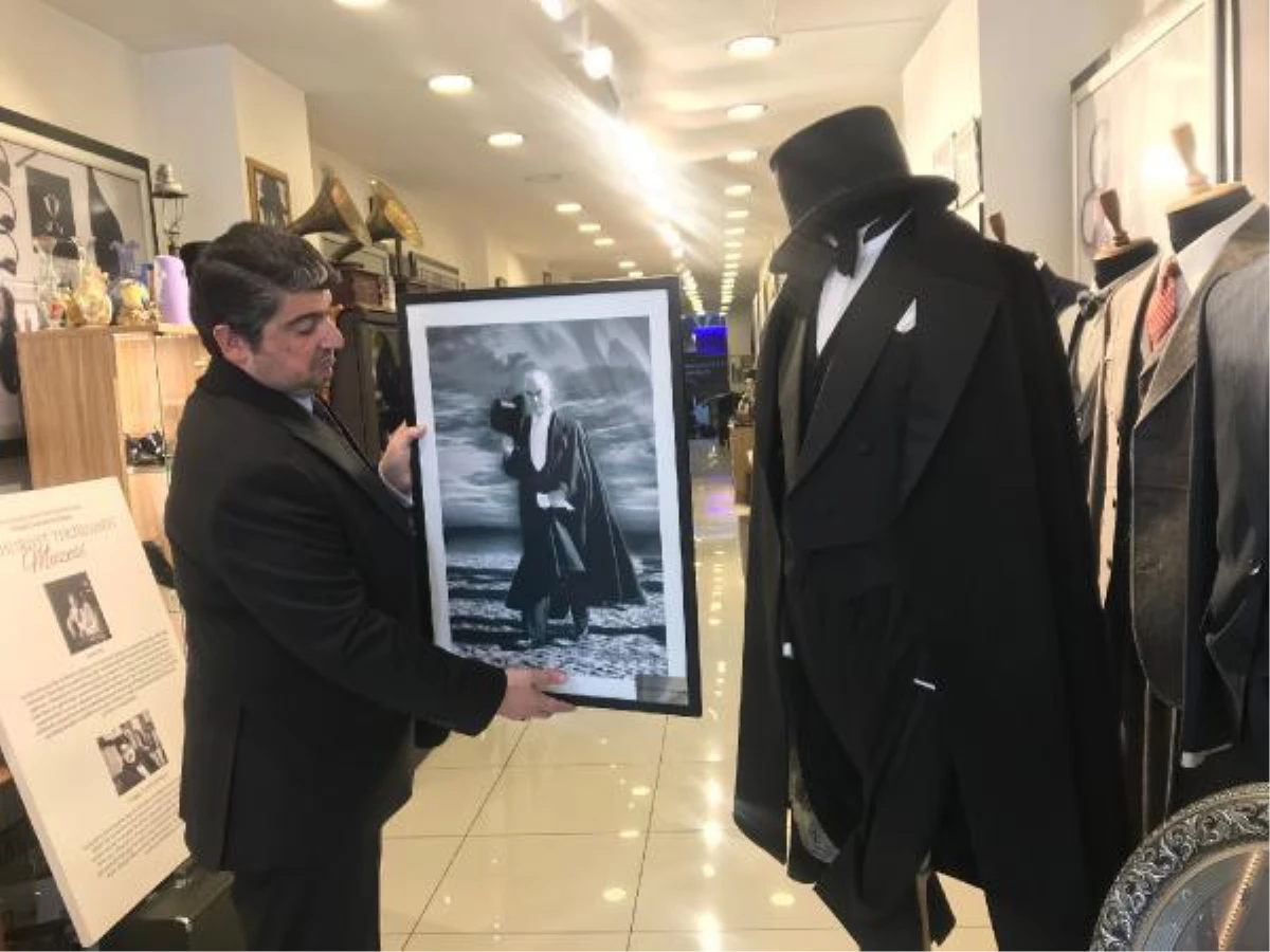 Atatürk\'ün kıyafetlerini yıllar sonra tekrar dikti