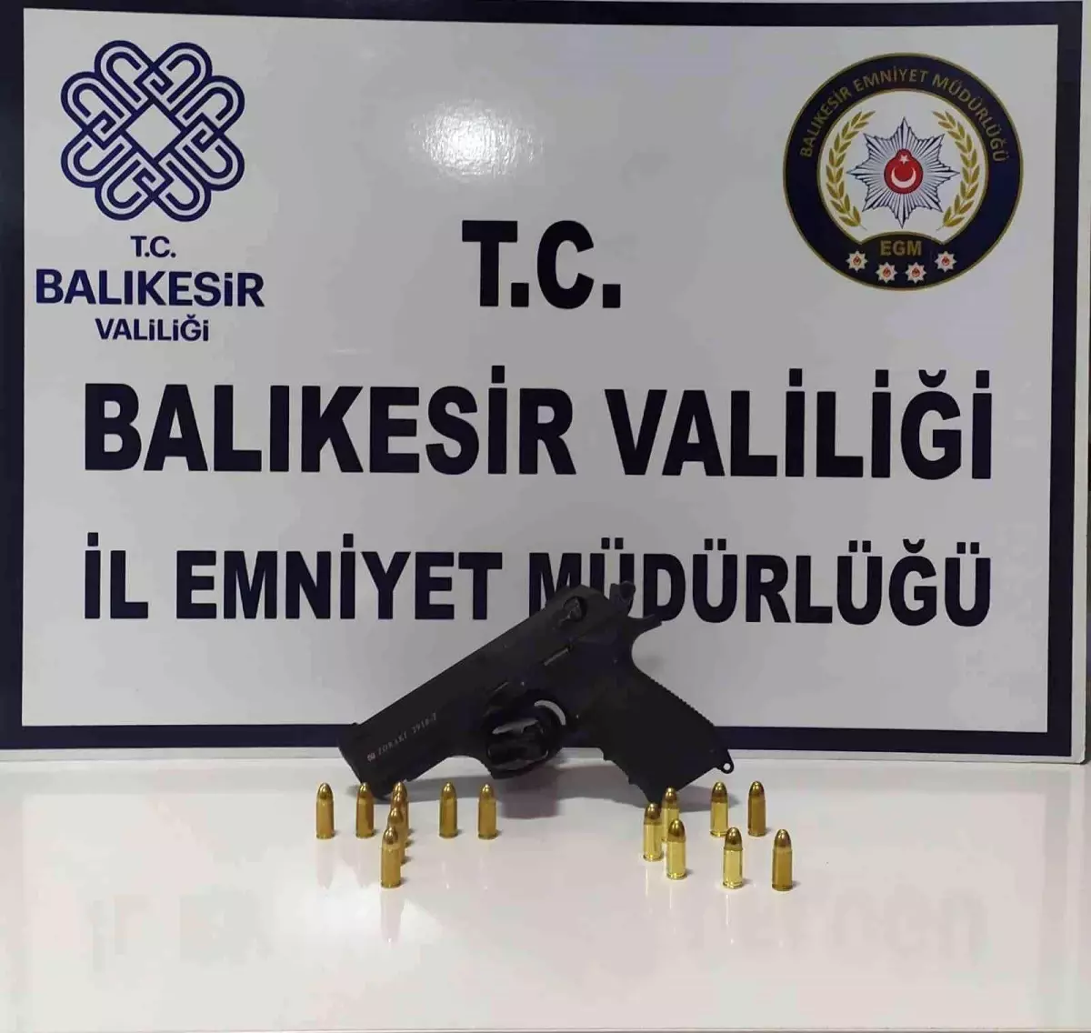 Balıkesir\'de polis 30 şahsa gözaltı