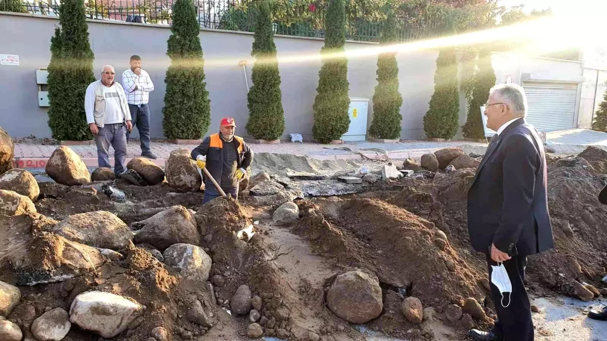 Başkan Büyükkılıç, altyapı ve yol çalışmalarını denetledi