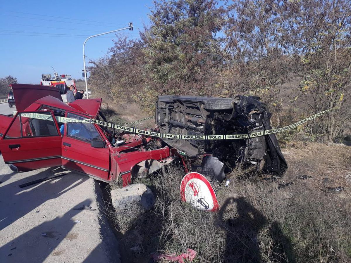 Bilecik\'te 2 kişinin öldüğü trafik kazasına ilişkin sürücü tutuklandı