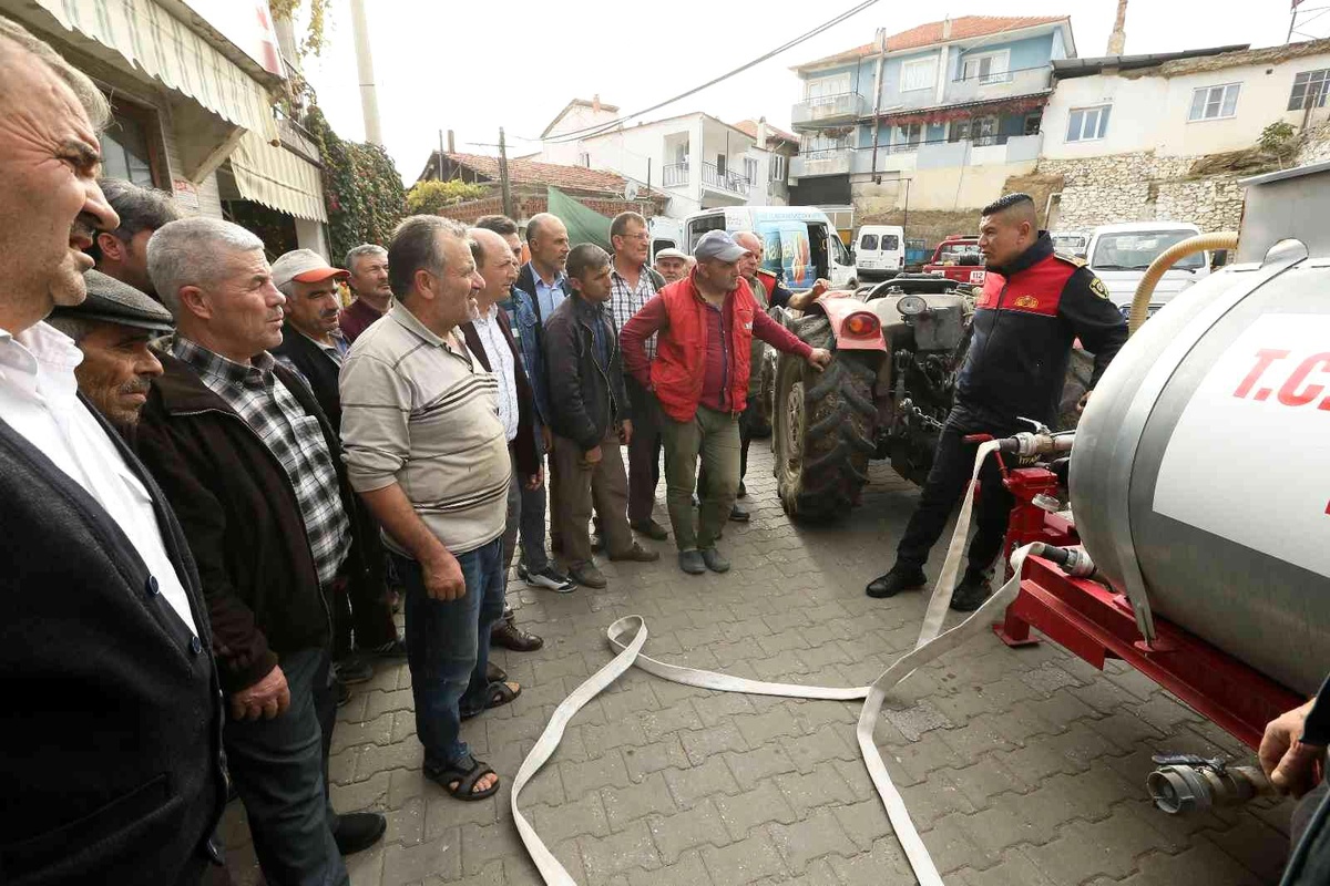 Son dakika: Büyükşehir\'in yangın söndürme tankeri desteği devam ediyor