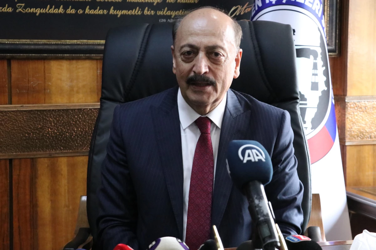 Çalışma ve Sosyal Güvenlik Bakanı Vedat Bilgin Zonguldak\'ta