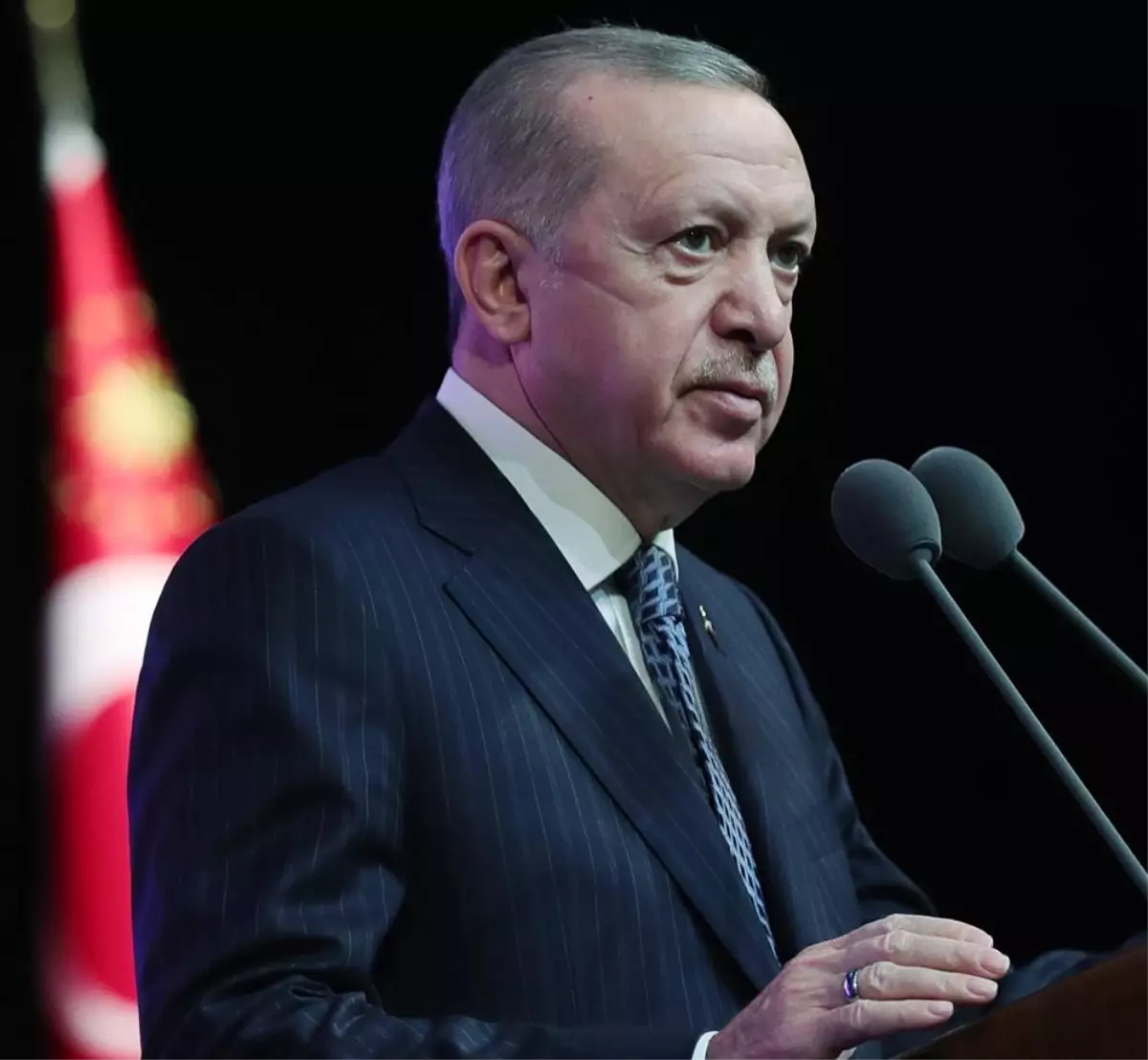 Son dakika haber... Cumhurbaşkanı Erdoğan, "Kaptanın hüneri dalgalı denizde belli olur"