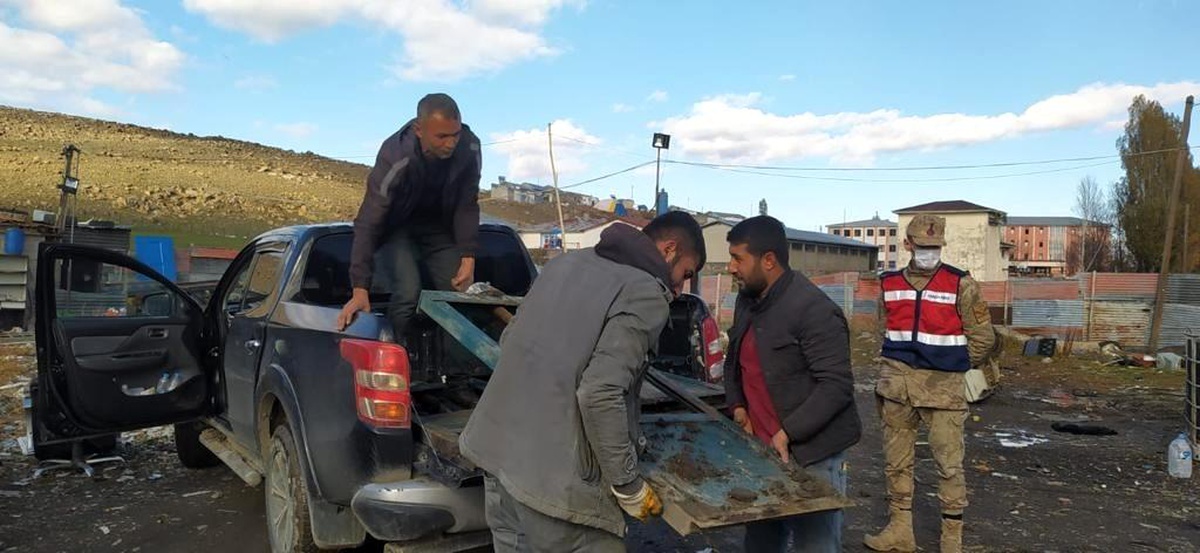 Kars\'ta sulama kanallarının kapaklarını çalan hırsızlar yakalandı