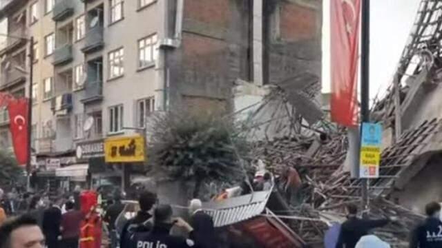 Malatya'da 3 katlı bina çöktü, olay yerinden ilk görüntüler geldi