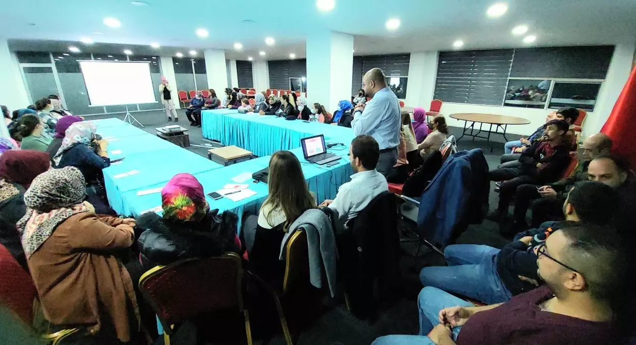 Organ Nakil Haftası nedeniyle, AK Parti Edremit İlçe Başkanlığı eğitim semineri gerçekleşti