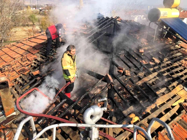 Son dakika haberleri! Tokat'ta temizlenmeyen baca yangına neden oldu