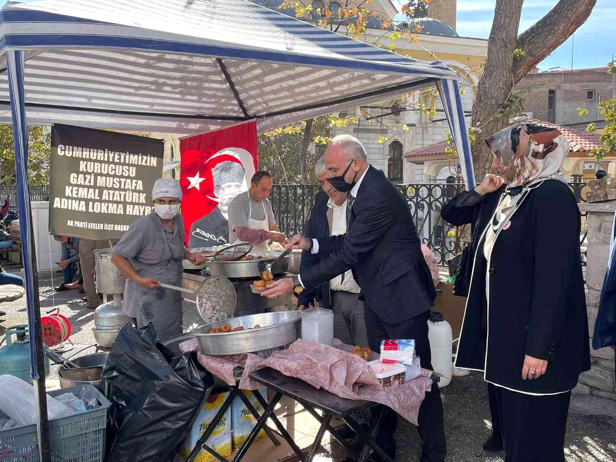 AK Parti Efeler İlçe Başkanlığından 10 Kasım dolayısıyla lokma hayrı