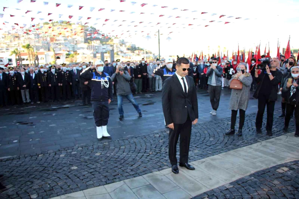 Atatürk, Kuşadası\'nda törenle anıldı