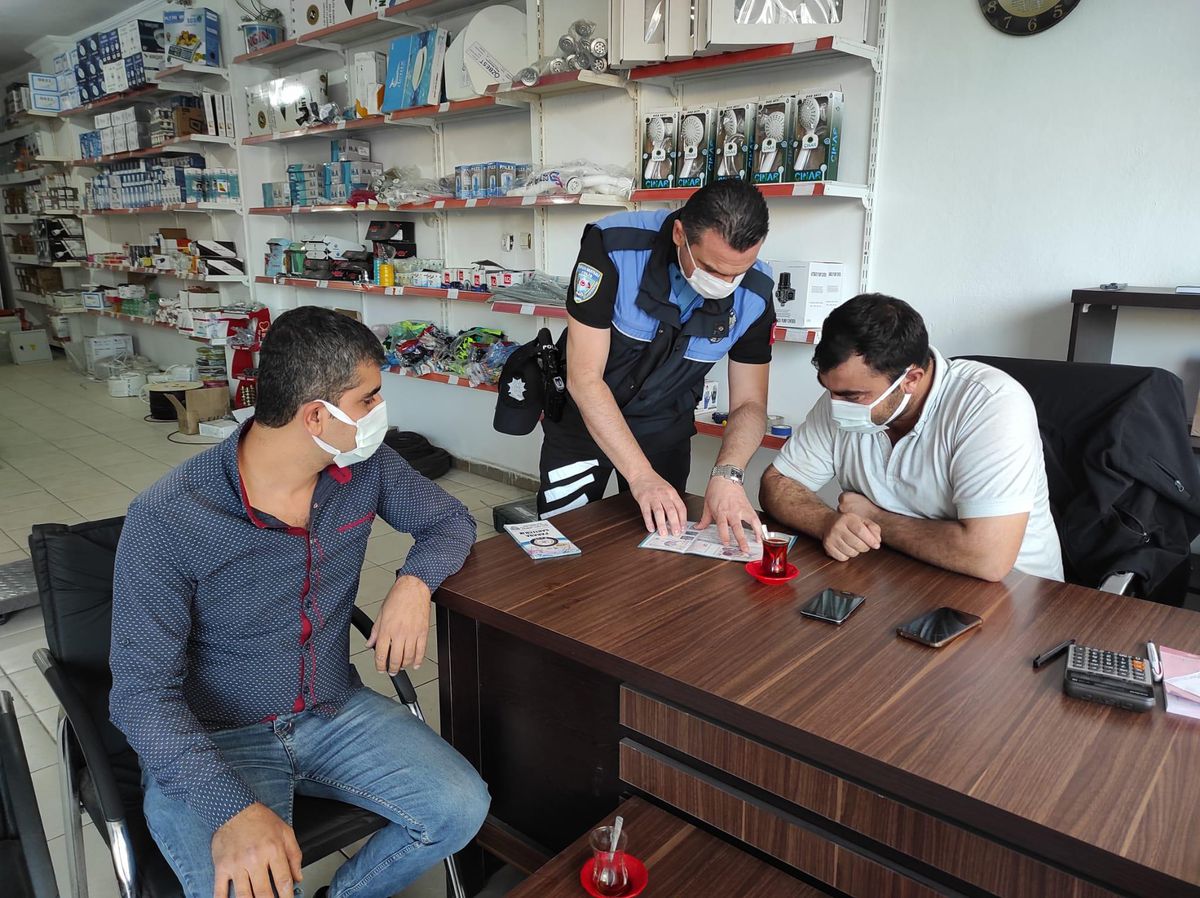 Cizre\'de polis esnaf ve vatandaşları dolandırıcılığa karşı uyardı