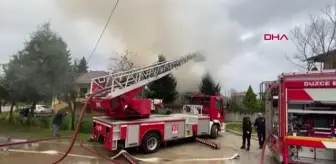 DÜZCE'DE TEK KATLI EV YANDI