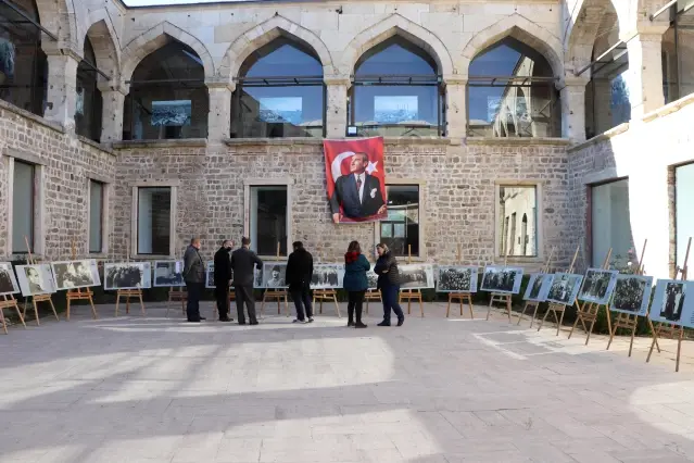 Edirne'de 10 Kasım ve Atatürk fotoğraf sergisi açıldı