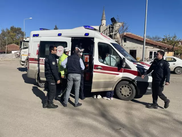 Edirne'de elektrikli bisikletle çarpışan motosikletin sürücüsü yaralandı