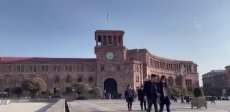 Ermenistan halkı İkinci Karabağ Savaşı'nın yıl dönümünde gelecekle ilgili karamsar