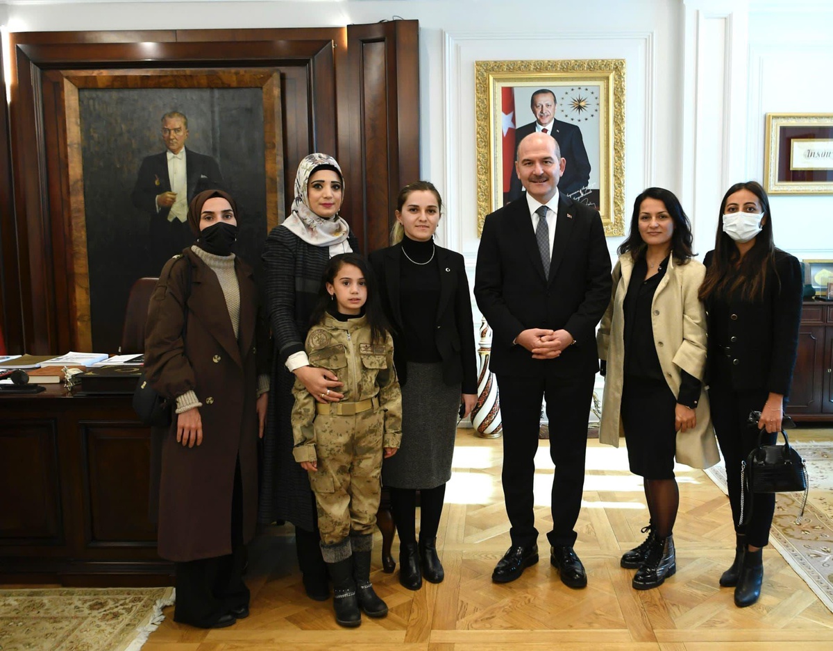 Son dakika haberi... İçişleri Bakanı Soylu, Siirt\'ten gelen şehit ve gazi aileleriyle görüştü