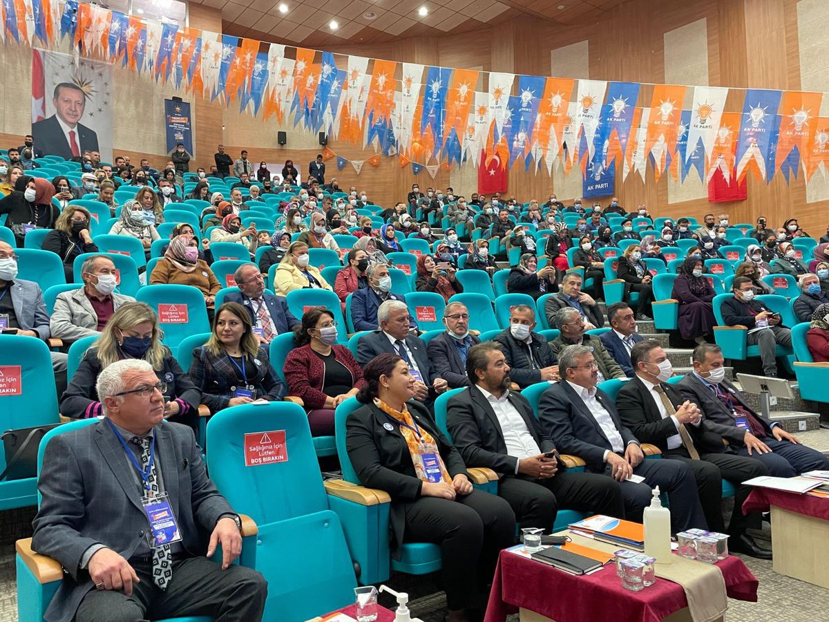 İl Başkanı Ünsal, Teşkilat Akademisi Eğitim Programı\'nı değerlendirdi