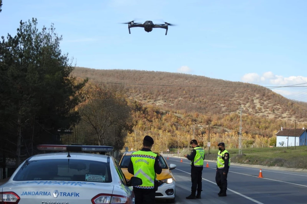 Kavak\'ta drone ile trafik denetiminde 8 sürücüye ceza kesildi