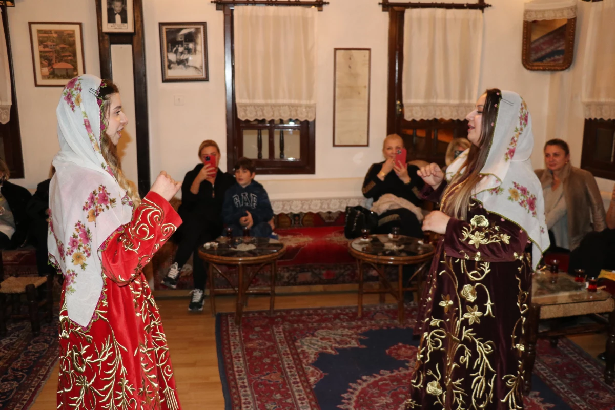 Kültür ve Turizm Bakanı Ersoy\'un eşi Pervin Ersoy ile sanatçılar Safranbolu\'da