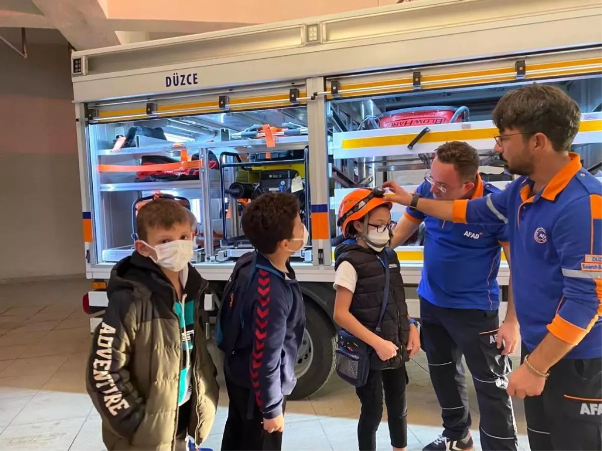 Miniklerden AFAD\'a ziyaret