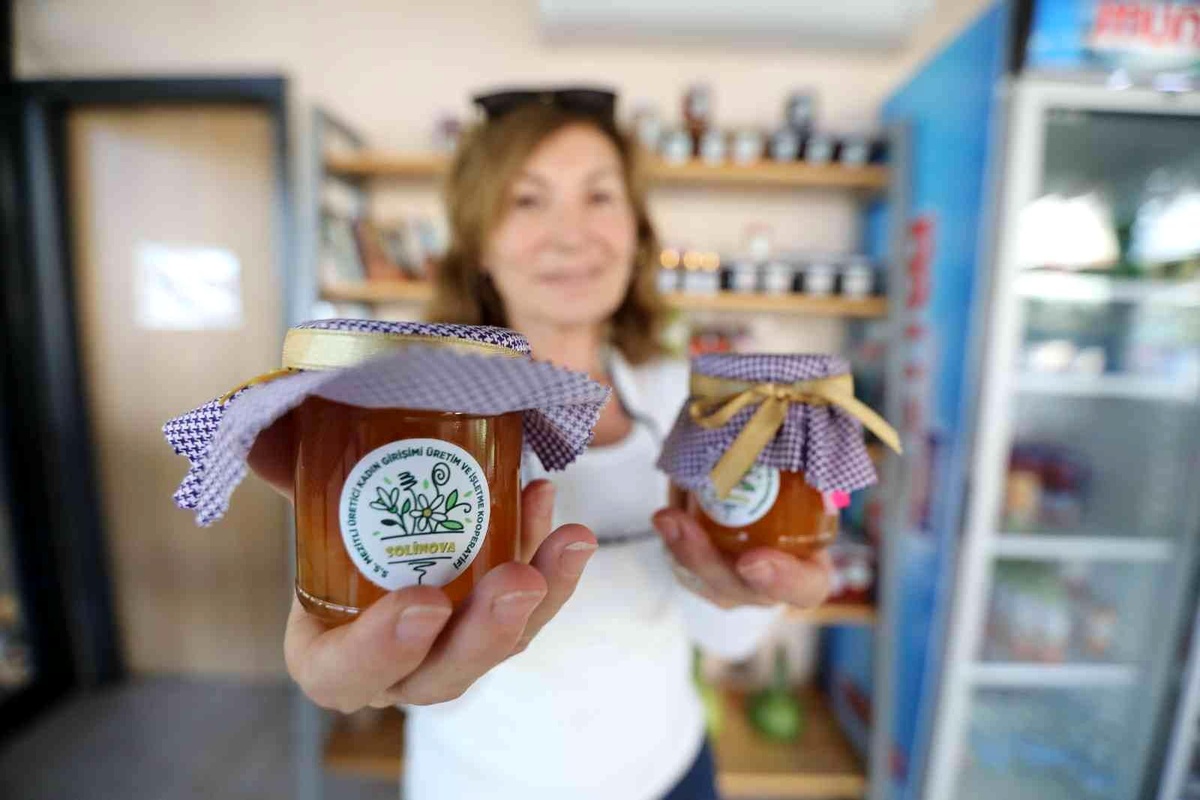 Özgür Kafe, vatandaşla kooperatif ürünlerinin buluşma noktası oldu