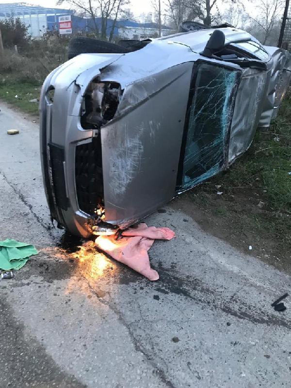 Takla atan otomobilin sürücüsü yaşamını yitirdi