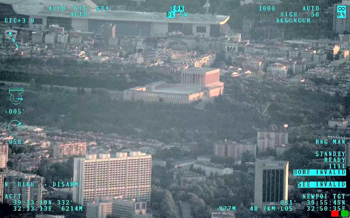 Son dakika haber! TUSAŞ\'tan 10 Kasım\'da anlamlı paylaşım: "AKSUNGUR\'un kamerasından Anıtkabir"