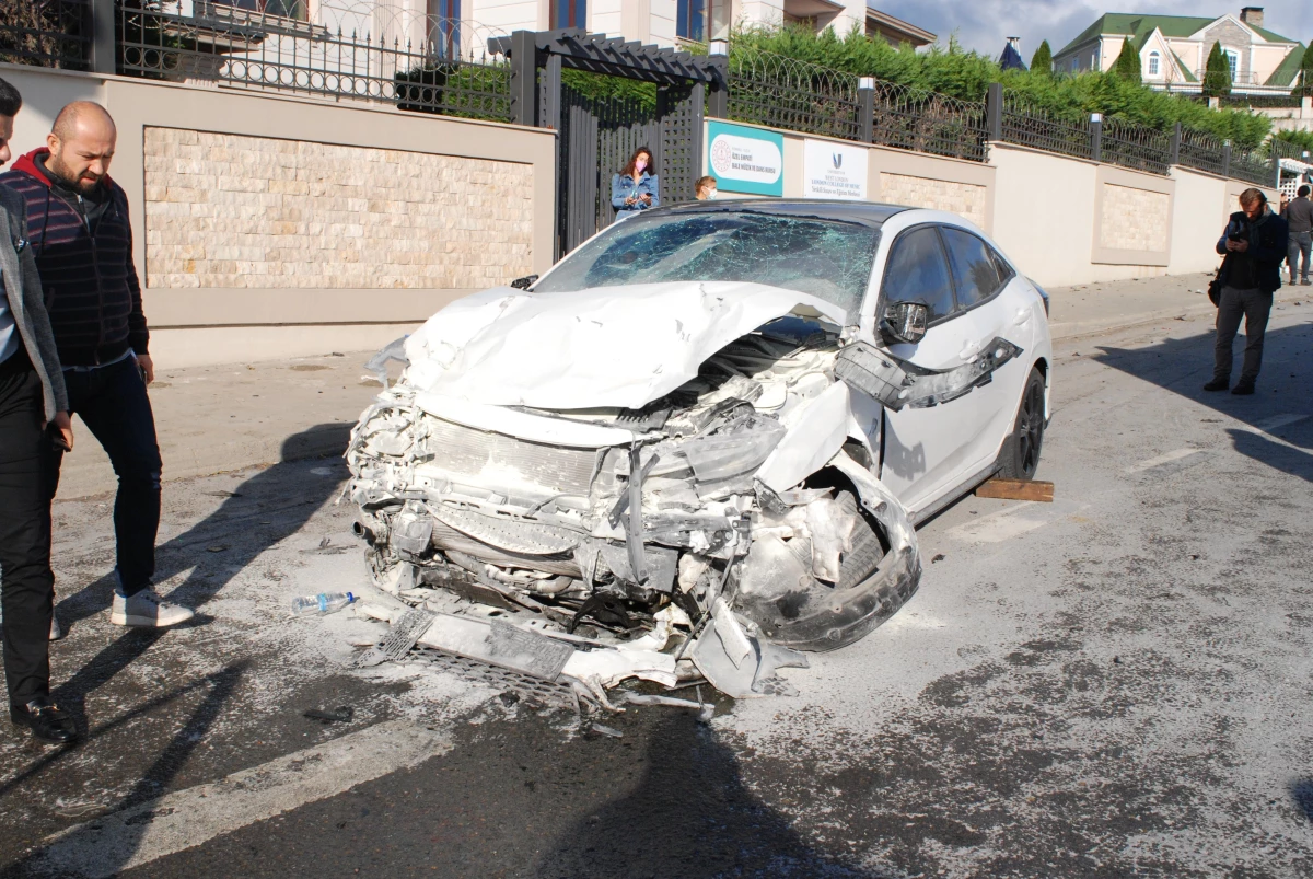 Son dakika haberi... Tuzla\'daki trafik kazasında 1 kişi öldü, 4 kişi yaralandı
