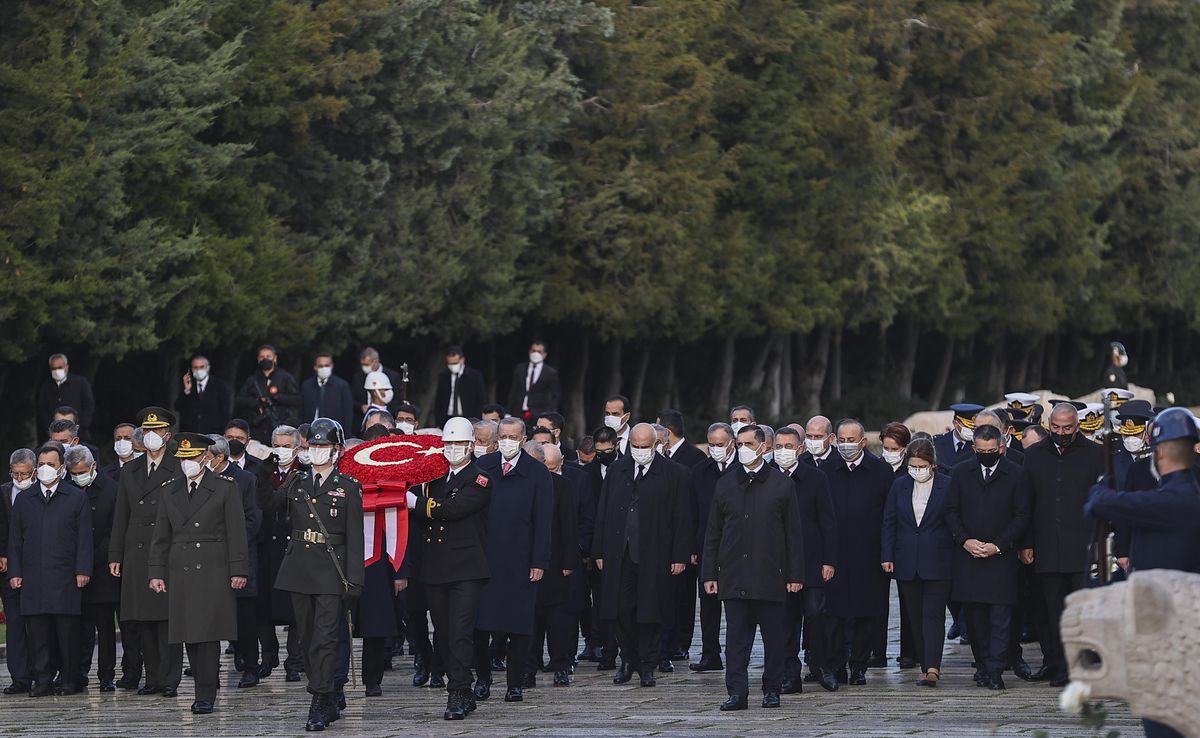 Ulu Önder Atatürk için Anıtkabir\'de devlet töreni düzenlendi