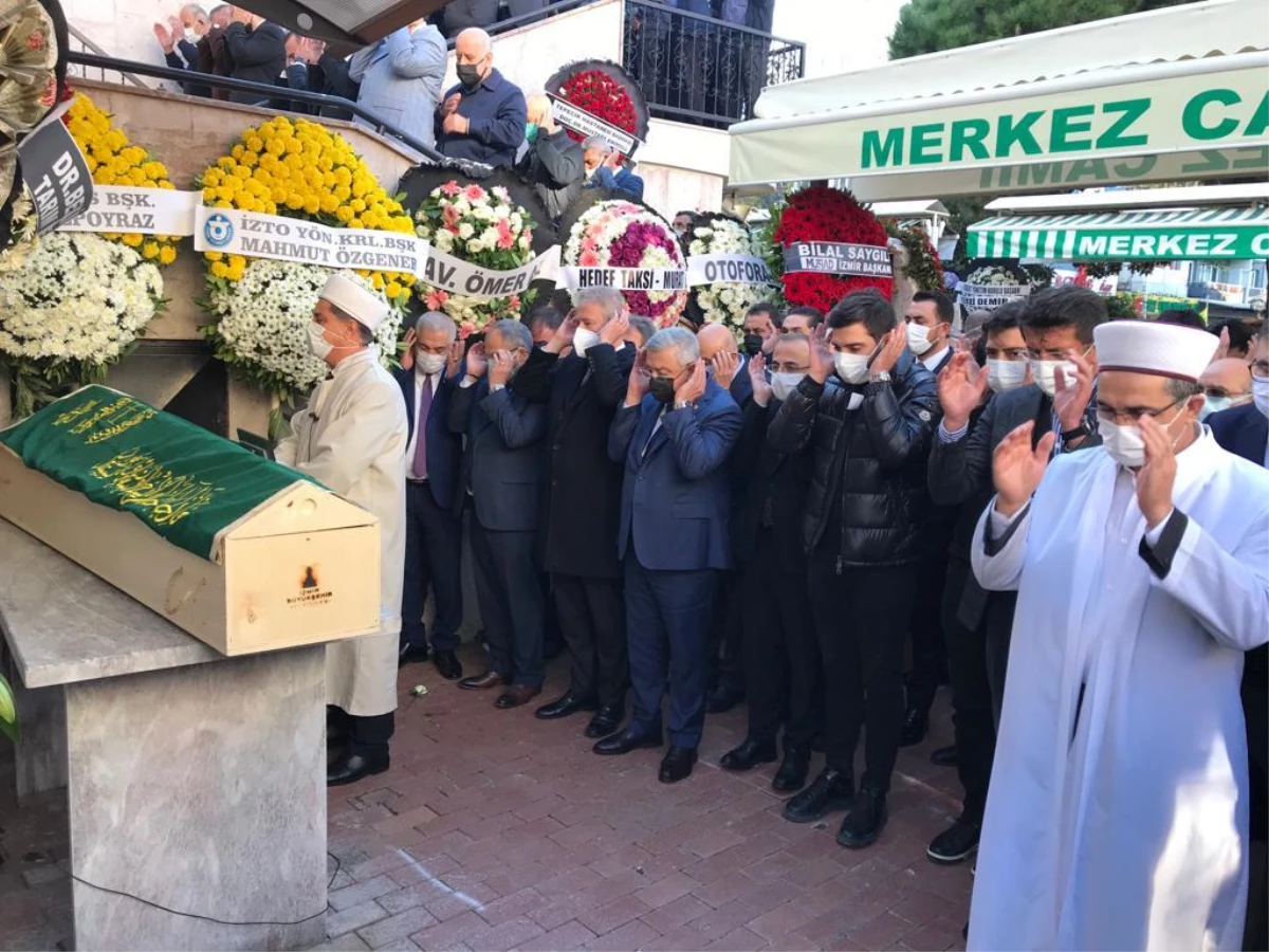 Vefat eden AK Parti İzmir İl Yönetim Kurulu Üyesi Yılmaz Akın\'ın cenazesi defnedildi