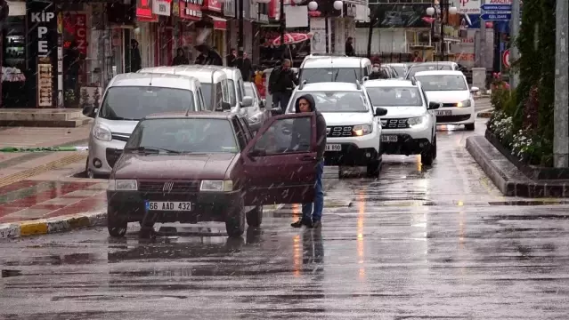 Çan'da 09.05'te hayat durdu