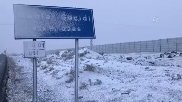 Yüksek kesimlerinde kar yağışı etkili oldu