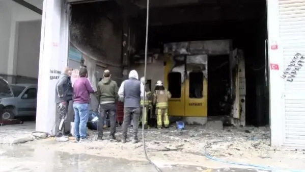 Son dakika... Zeytinburnu'nda boya atölyesinde yangın